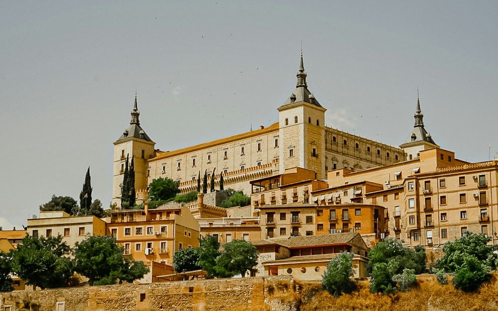 Vista de Toledo con el Alcázar